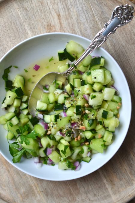 Chicken Thighs with Honeydew and Cucumber Salsa - Glory Kitchen Chicken Thighs with Honeydew and Cucumber Salsa - Glory Kitchen